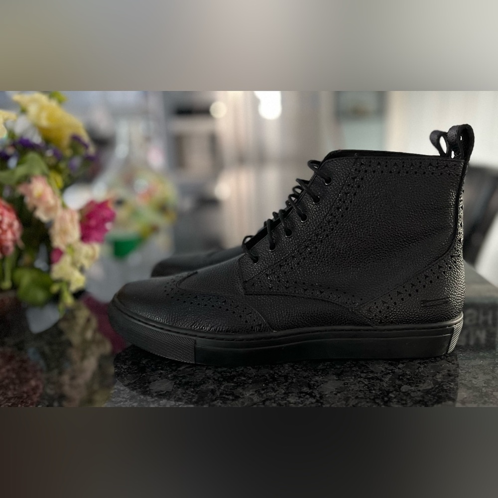 Uri Minkoff Black Leather Men's Lace Up Boots‎ Size 9M NWOT - Picture 3 of 9